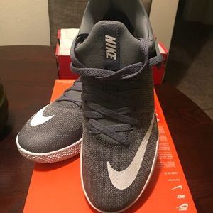 Nike Men's Zoom Shift Basketball Shoes US - 8.5
